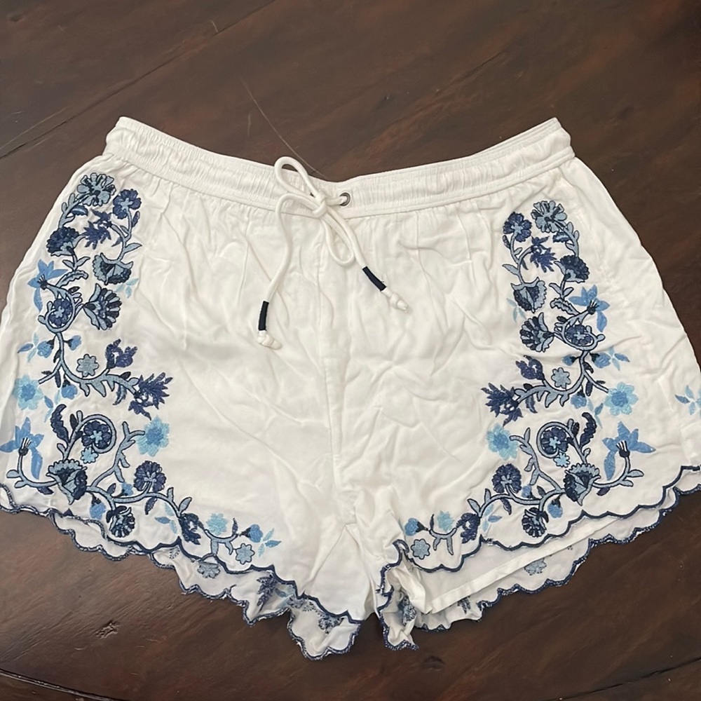 Floral Detail Shorts